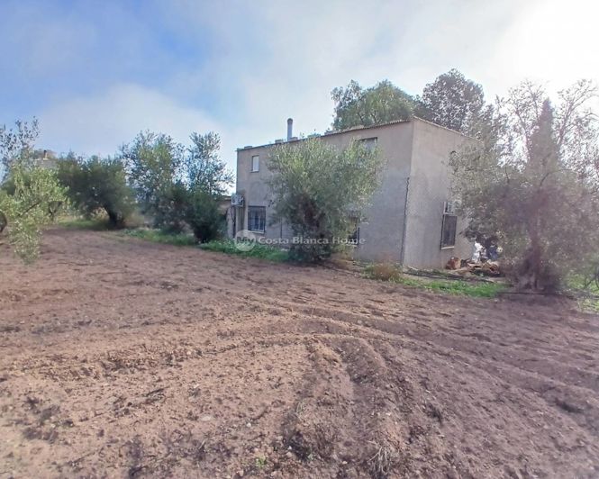 Image No.28-3 Bed Property for sale