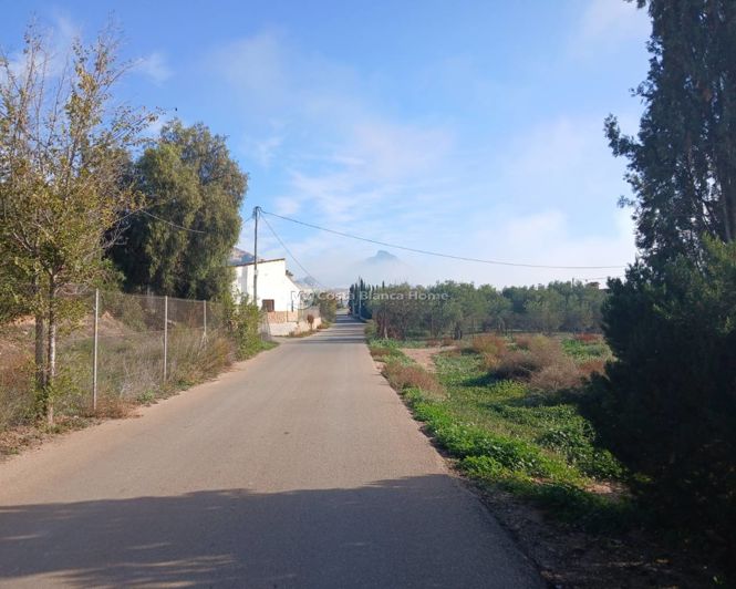 Image No.41-3 Bed Property for sale