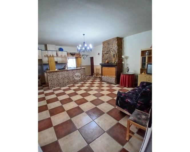 Image No.6-3 Bed Property for sale