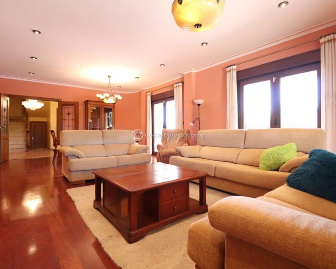 Image No.4-6 Bed Country House for sale