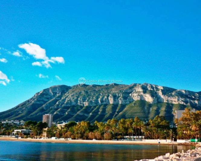 Image No.4-3 Bed Villa for sale