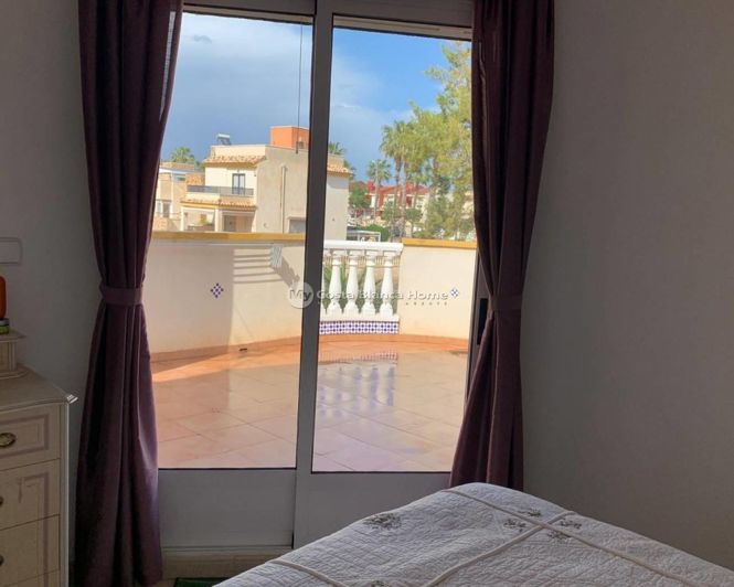 Image No.19-3 Bed Property for sale