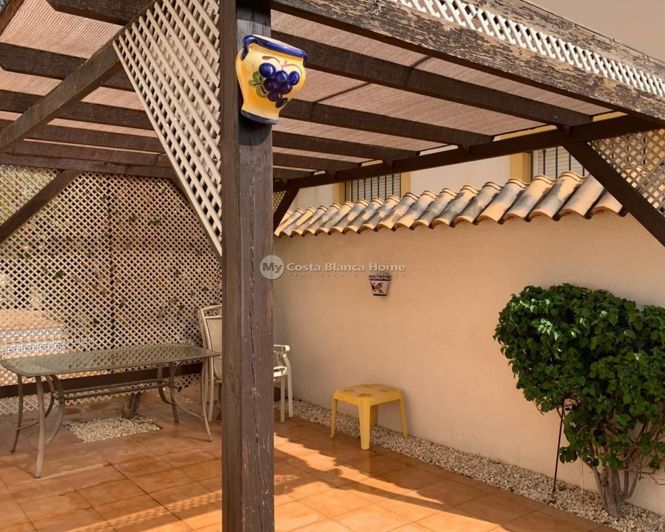 Image No.49-3 Bed Property for sale