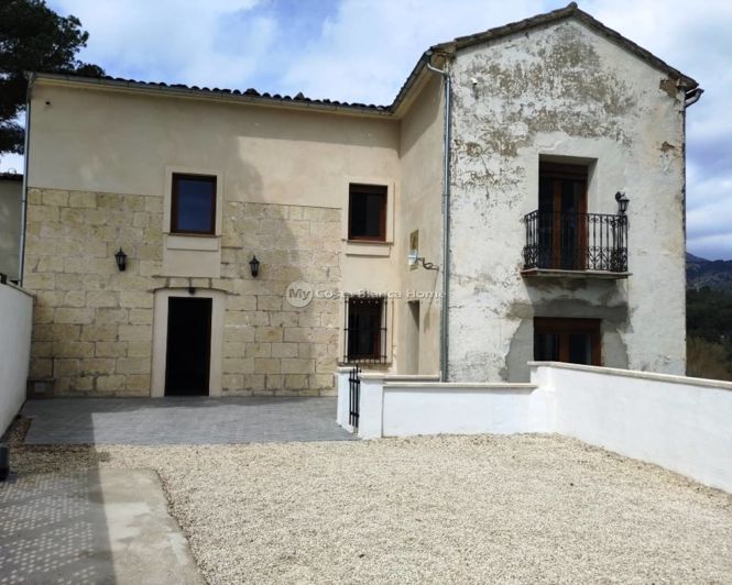 Image No.2-4 Bed Finca for sale