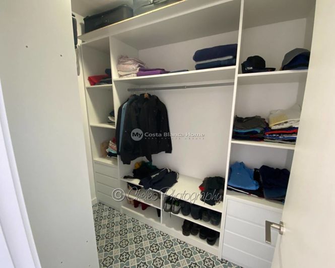 Image No.8-4 Bed Villa for sale