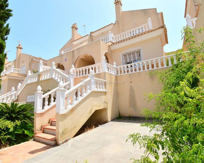 Image No.1-3 Bed Villa for sale