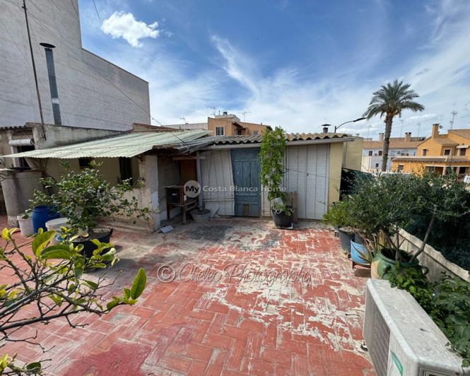 Image No.22-3 Bed Townhouse for sale