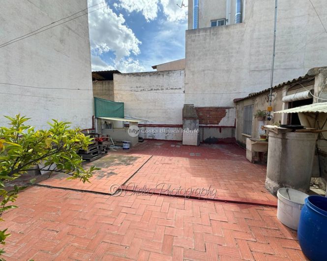 Image No.24-3 Bed Townhouse for sale