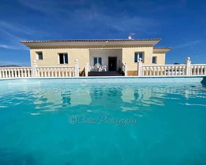 Image No.37-4 Bed Villa for sale