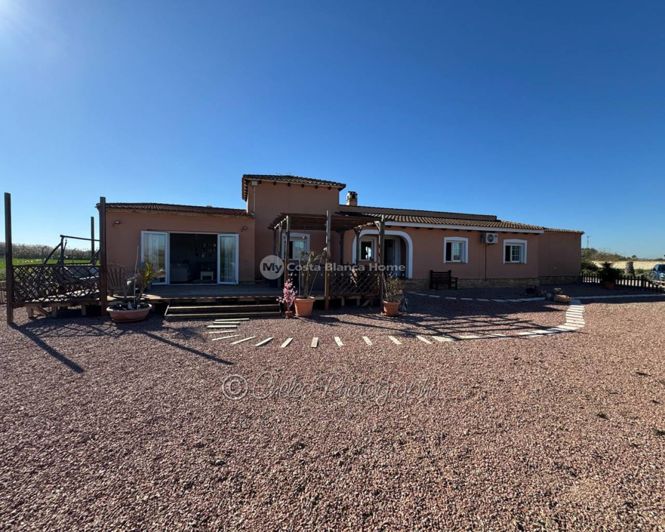 Image No.25-3 Bed Villa for sale