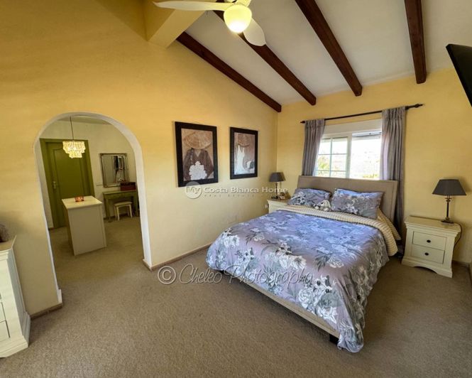 Image No.7-3 Bed Villa for sale