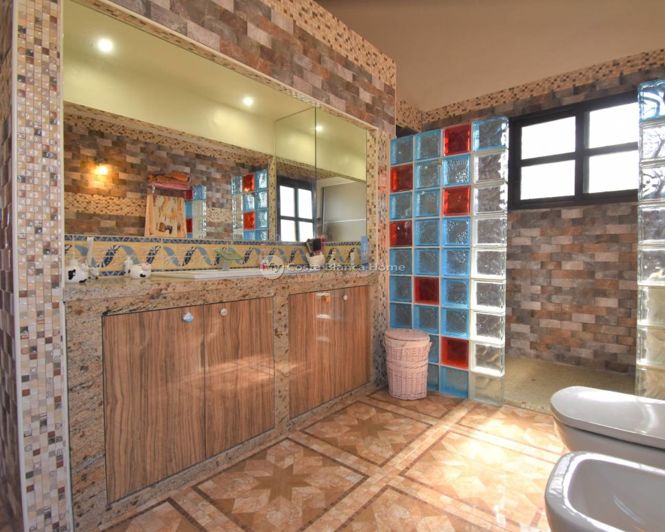 Image No.19-4 Bed Villa for sale