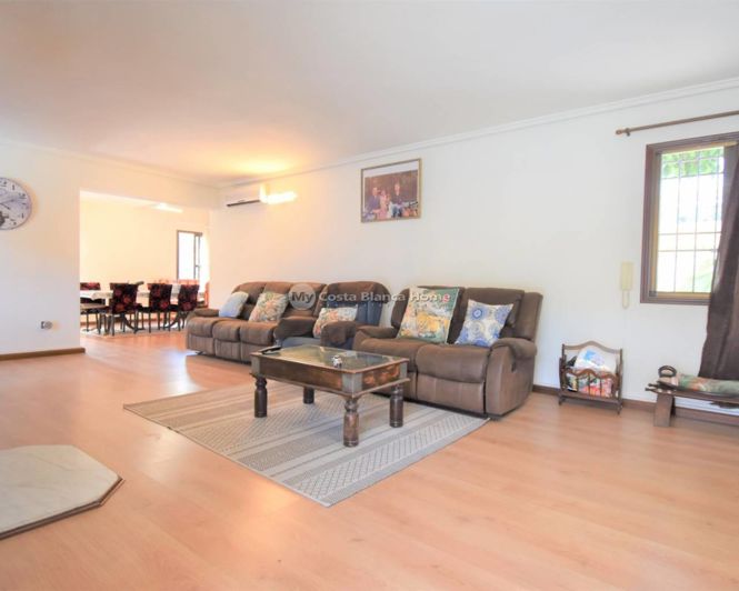 Image No.8-4 Bed Villa for sale