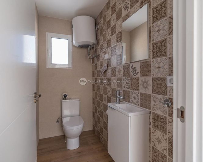 Image No.12-3 Bed Country House for sale