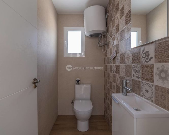 Image No.13-3 Bed Country House for sale