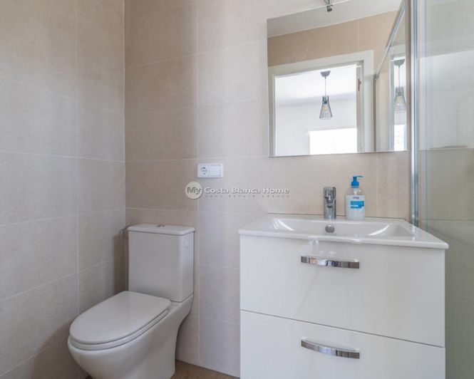 Image No.20-3 Bed Country House for sale