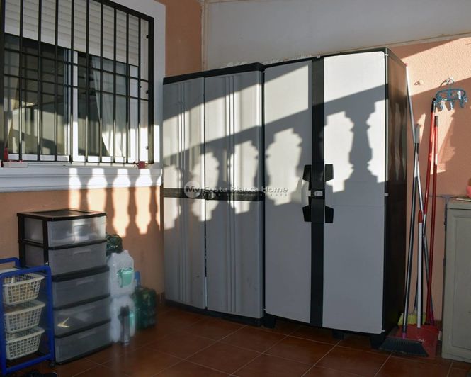 Image No.12-3 Bed Townhouse for sale