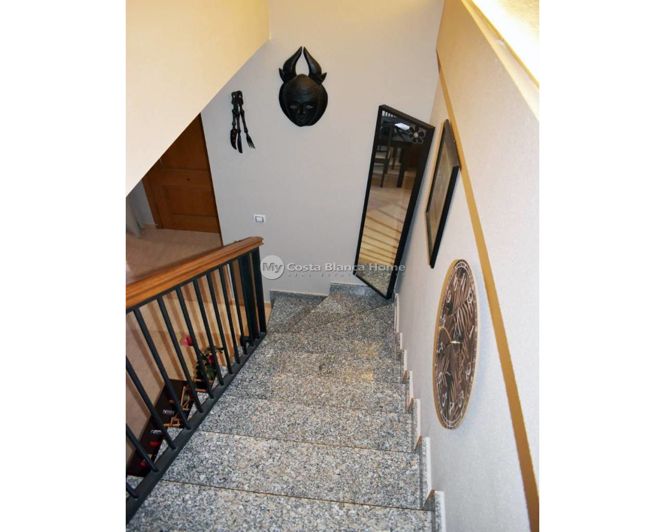 Image No.25-3 Bed Townhouse for sale