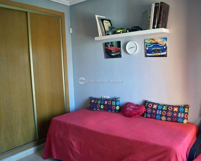 Image No.30-3 Bed Townhouse for sale