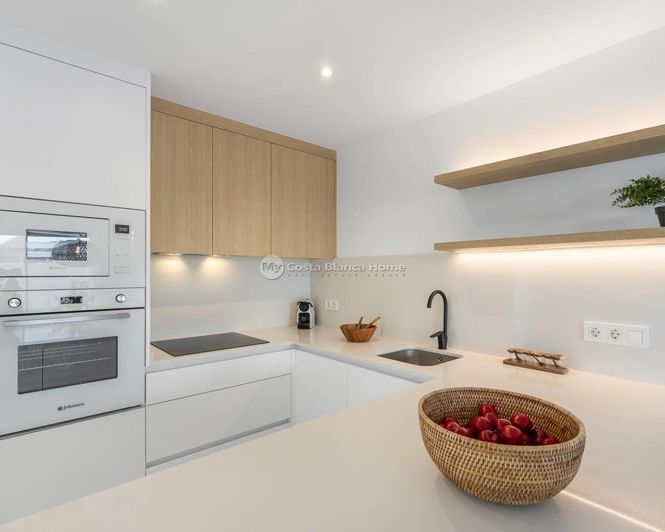 Image No.20-3 Bed Apartment for sale