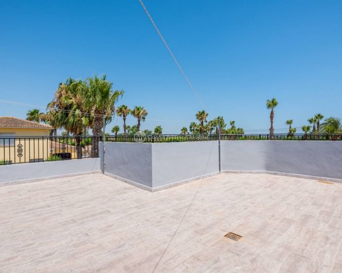 Image No.30-4 Bed Country House for sale