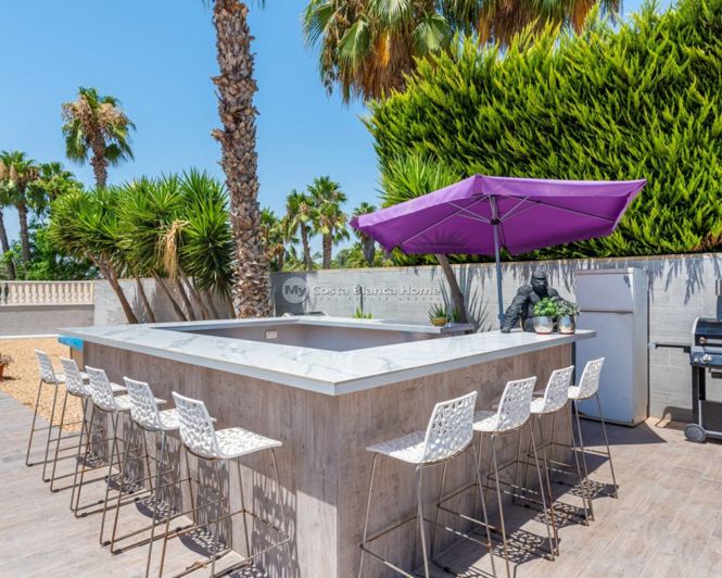 Image No.33-4 Bed Country House for sale