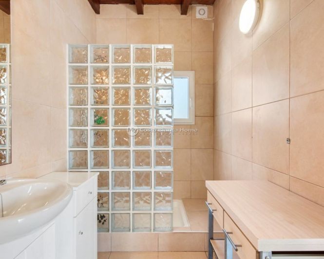 Image No.47-4 Bed Country House for sale