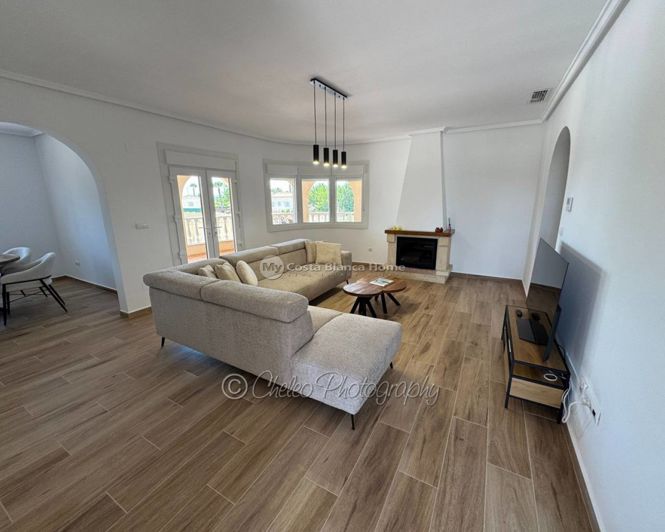 Image No.3-4 Bed Villa for sale