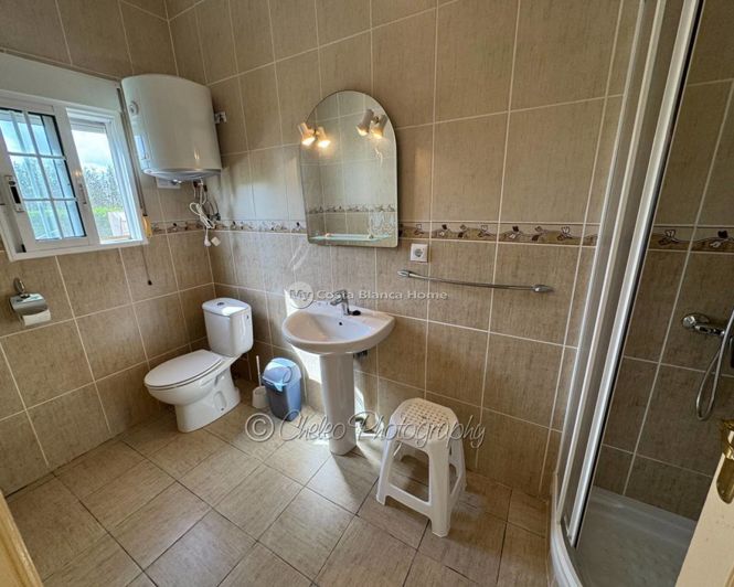 Image No.28-5 Bed Villa for sale