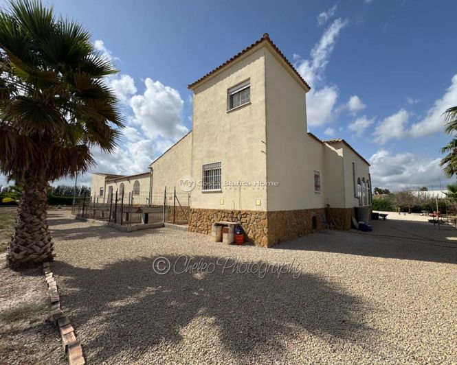 Image No.37-5 Bed Villa for sale