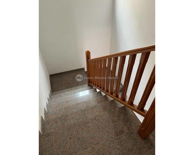 Image No.11-3 Bed Townhouse for sale