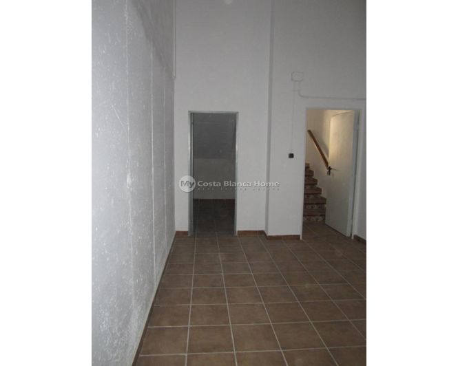 Image No.15-3 Bed Townhouse for sale