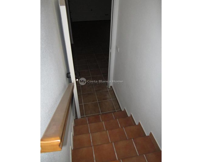 Image No.20-3 Bed Townhouse for sale