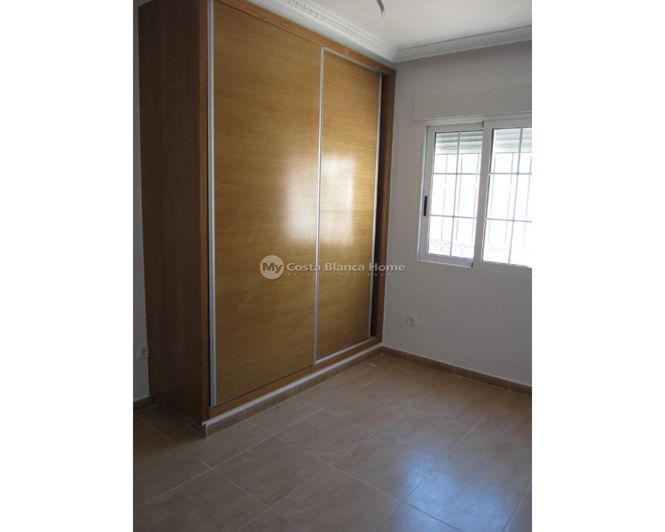 Image No.24-3 Bed Townhouse for sale