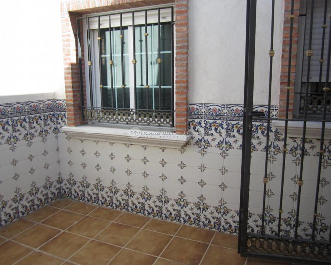 Image No.5-3 Bed Townhouse for sale