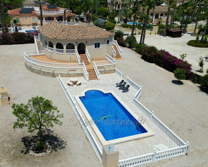 Image No.1-4 Bed Country House for sale