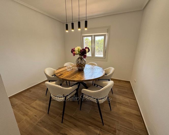 Image No.12-4 Bed Country House for sale