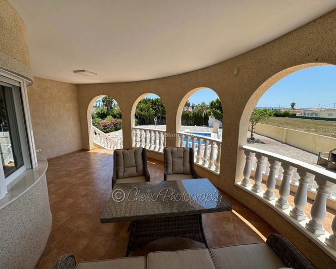 Image No.19-4 Bed Country House for sale