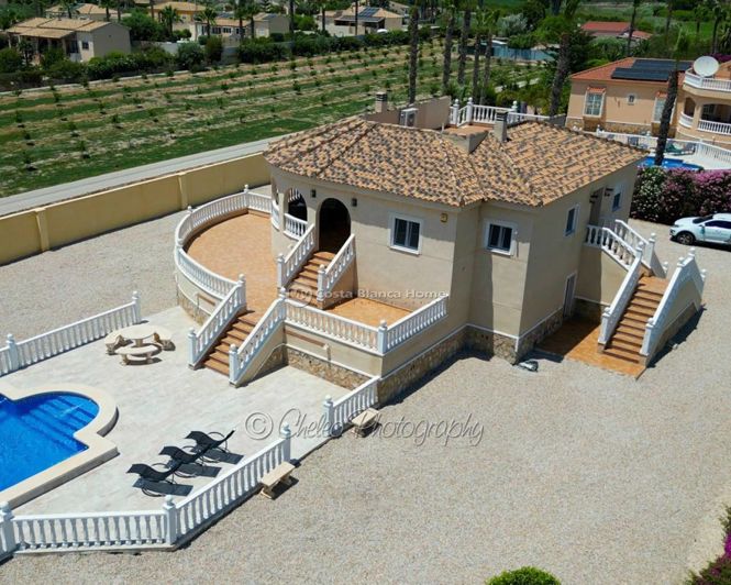 Image No.38-4 Bed Country House for sale