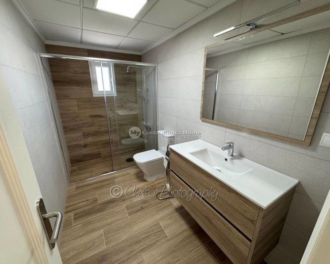 Image No.9-4 Bed Country House for sale