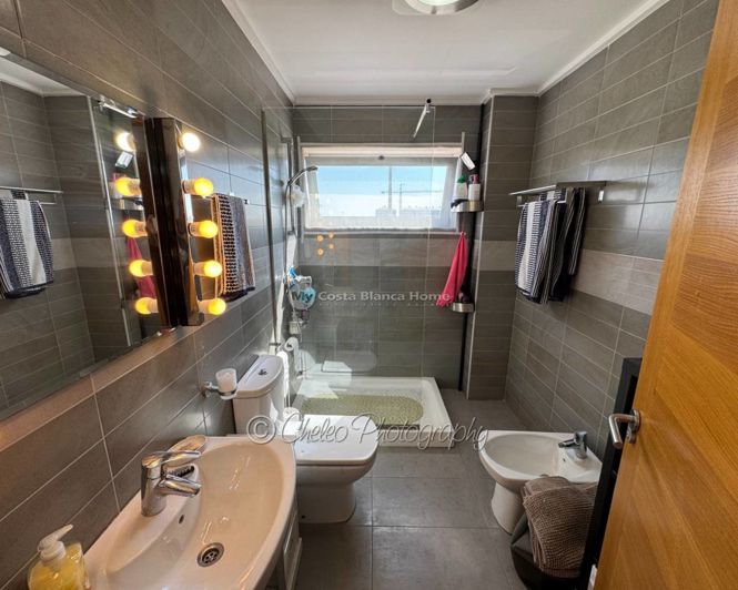 Image No.5-3 Bed Townhouse for sale