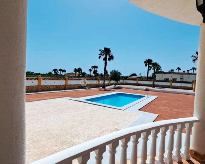 Image No.13-3 Bed Country House for sale