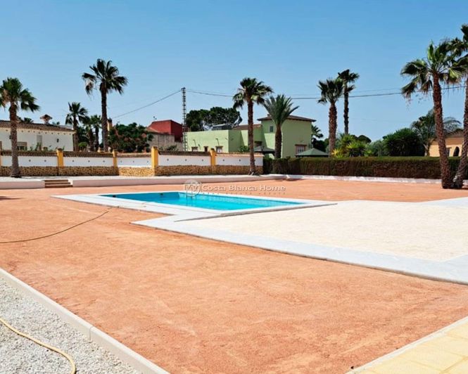 Image No.2-3 Bed Country House for sale