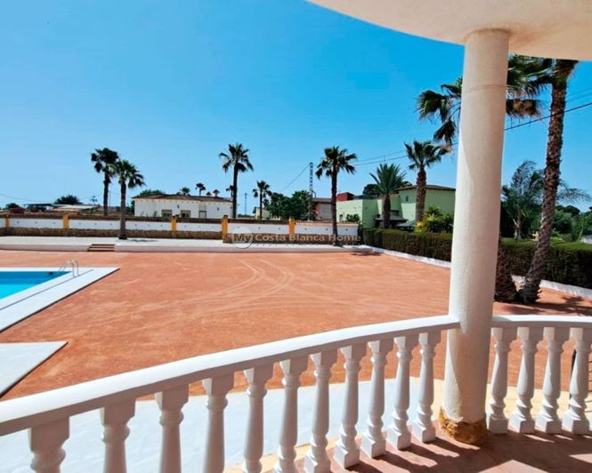 Image No.6-3 Bed Country House for sale