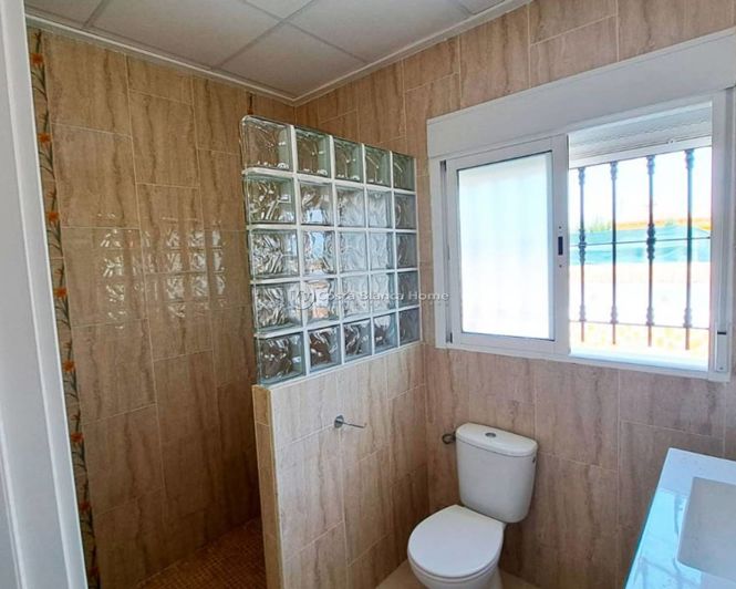 Image No.7-3 Bed Country House for sale