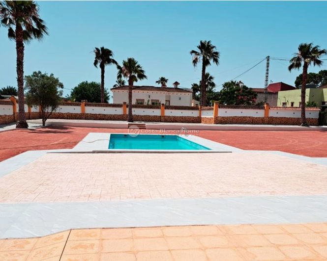 Image No.9-3 Bed Country House for sale