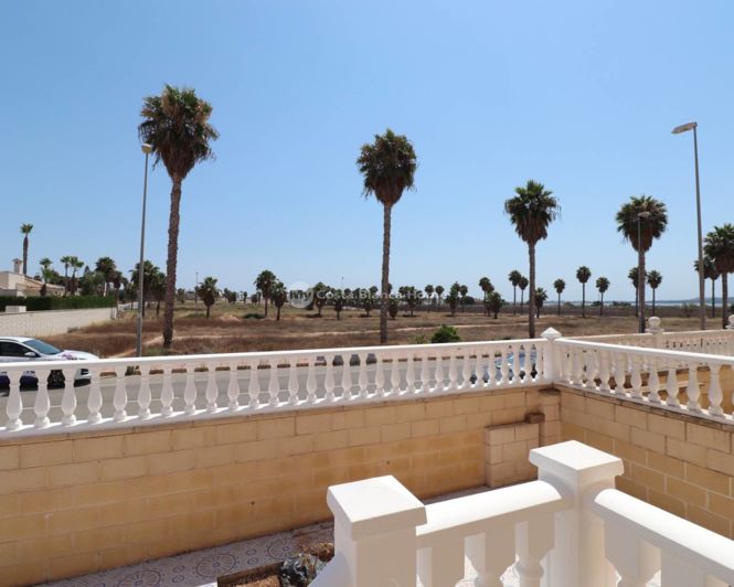 Image No.16-3 Bed Property for sale