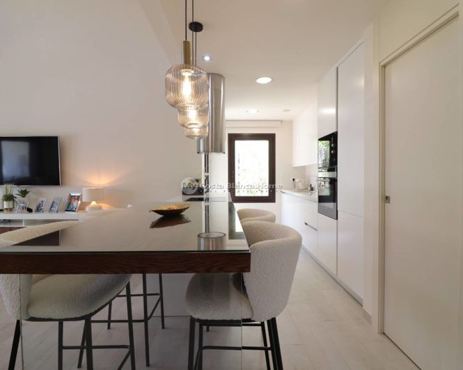 Image No.10-3 Bed Villa for sale