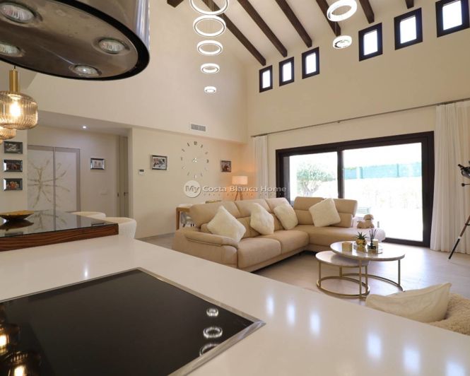 Image No.13-3 Bed Villa for sale