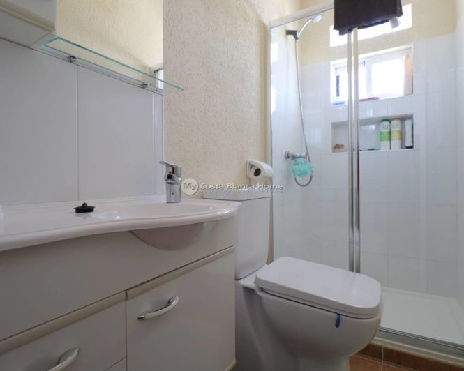 Image No.12-2 Bed Townhouse for sale